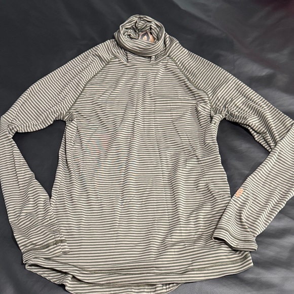 Indygena Tops - Indygena Striped Long Sleeve Turtleneck Top